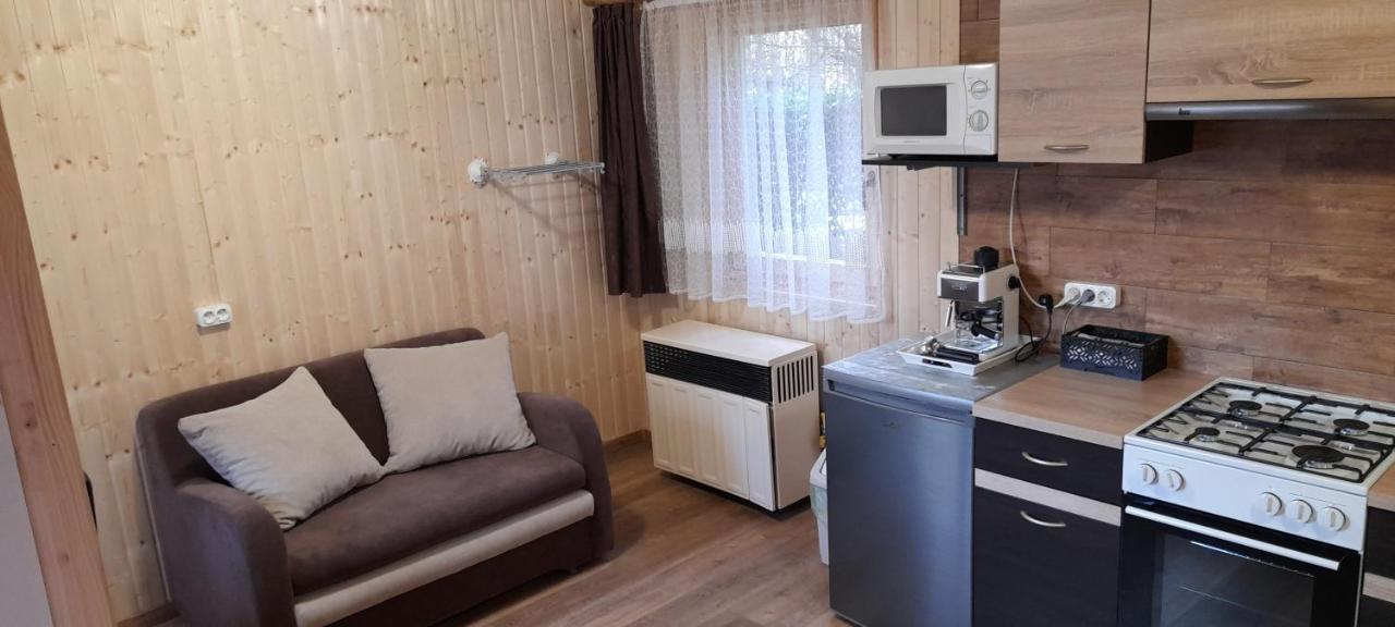Kéri Apartman Mosonmagyaróvár Extérieur photo