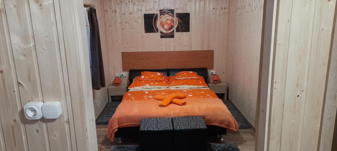 Kéri Apartman Mosonmagyaróvár Extérieur photo