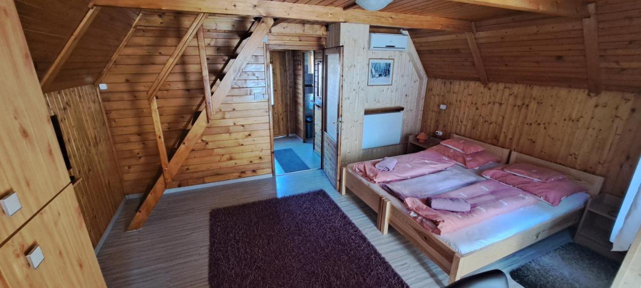 Kéri Apartman Mosonmagyaróvár Extérieur photo