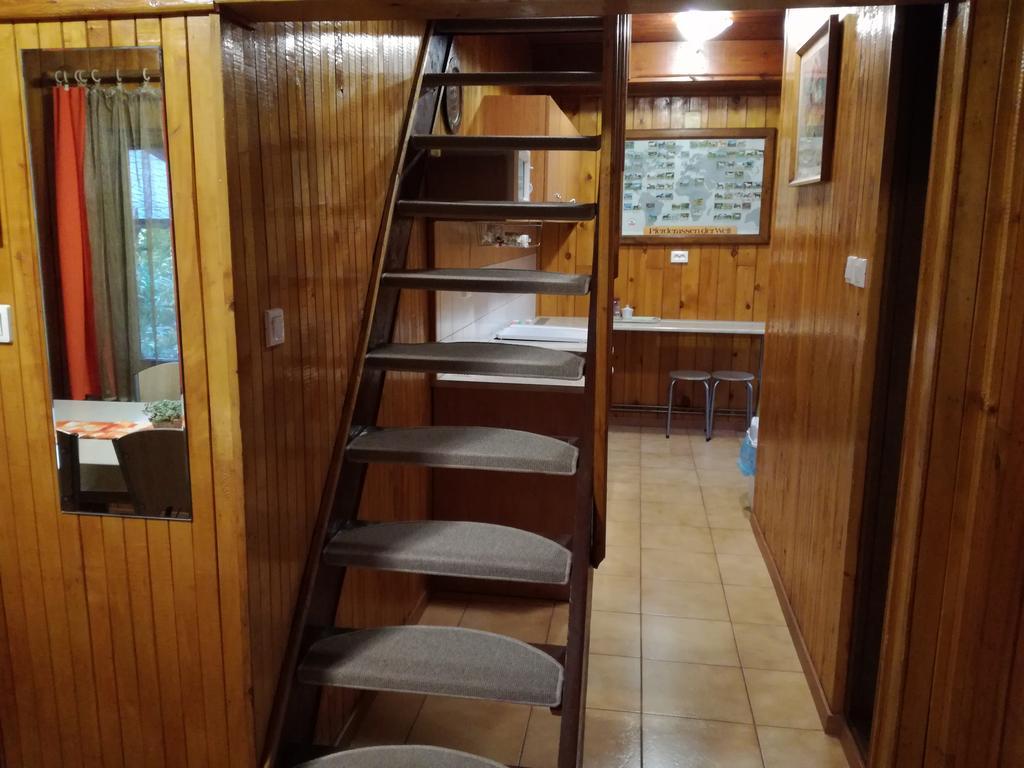 Kéri Apartman Mosonmagyaróvár Extérieur photo