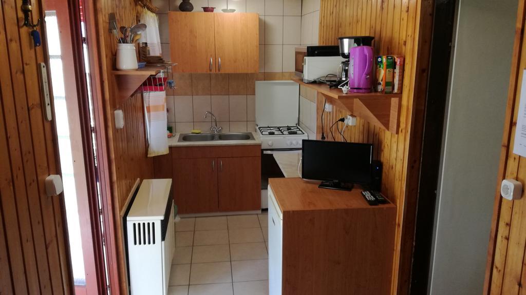 Kéri Apartman Mosonmagyaróvár Extérieur photo