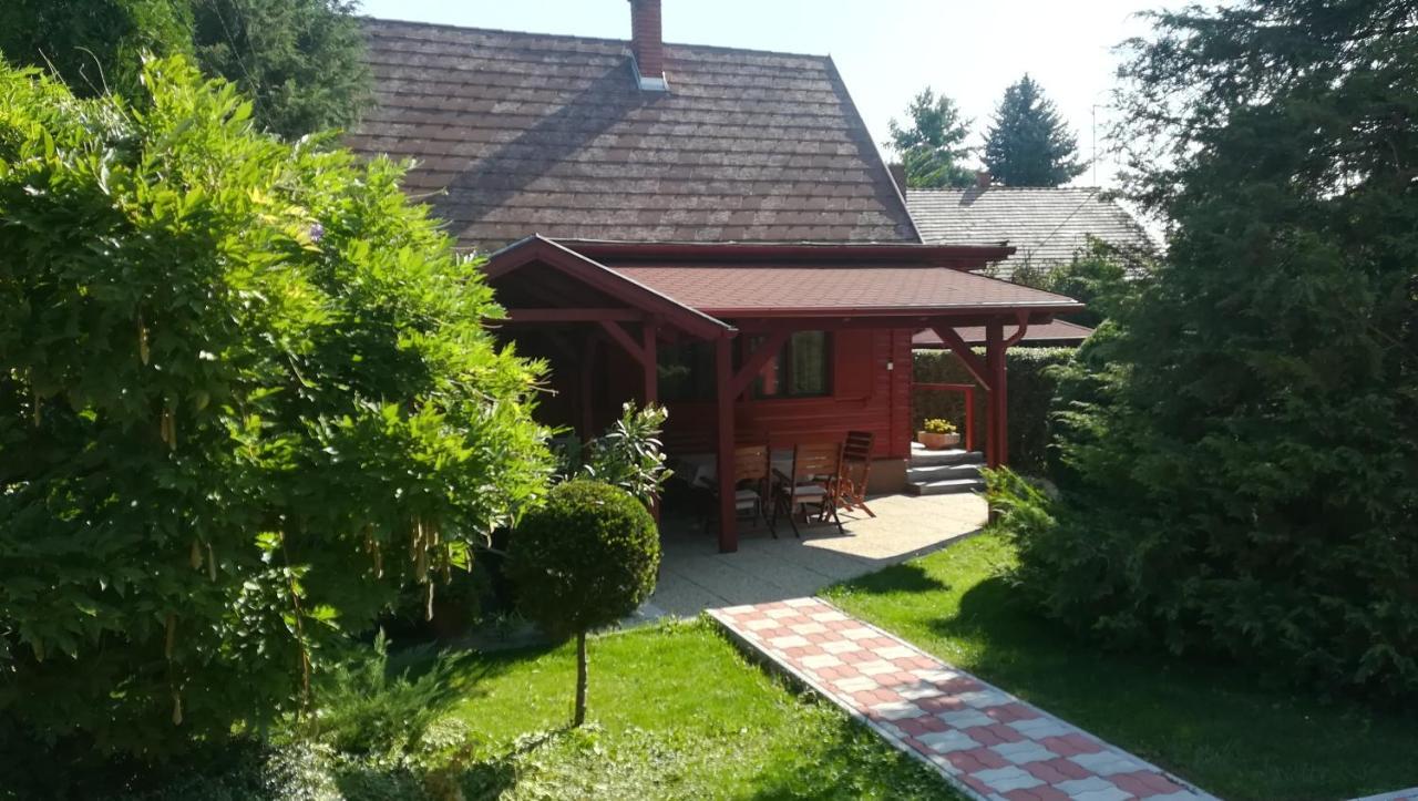 Kéri Apartman Mosonmagyaróvár Extérieur photo